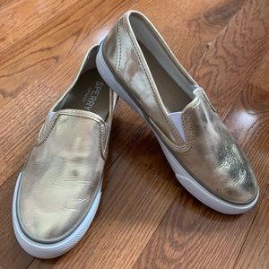 Sperry Top Sider Gold Metalic Slip On Sneakers